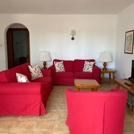 Aldeamento Turístico Las Brisas, 98 *